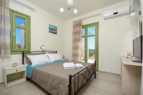 double-bedroom-1st-floor-sand-lily